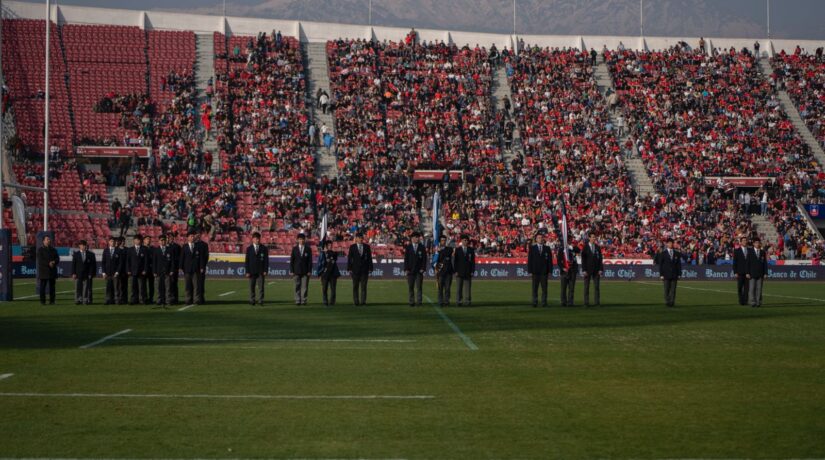 Alumnos cantan el himno de Escocia en histórico partido de rugby en el Estadio Nacional